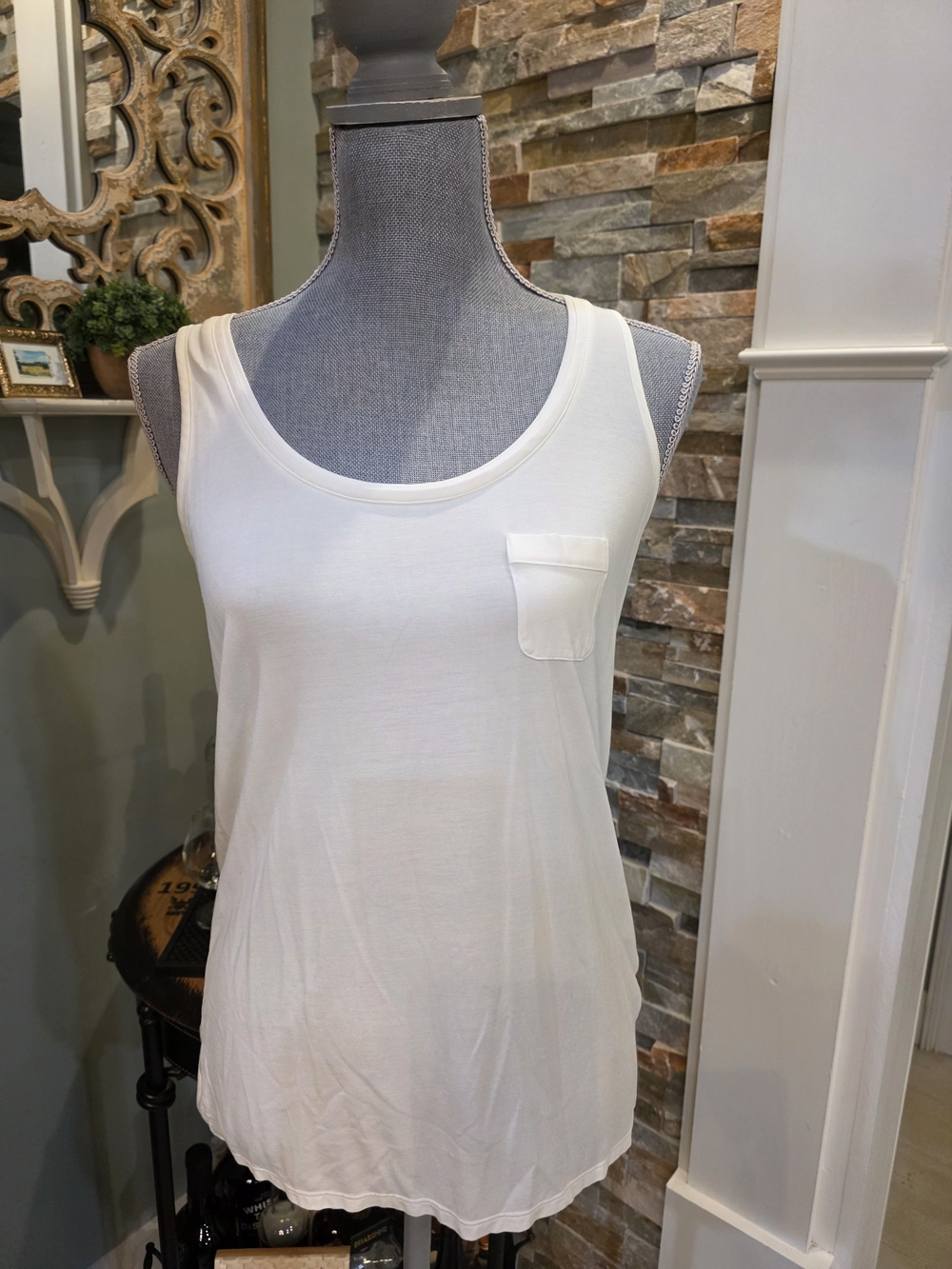 White House Black Market White Scoop Neck Tank with Chest Pocket